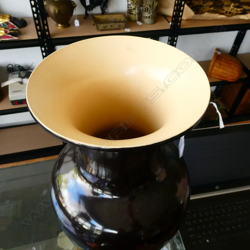 BLACK ORIENTAL VASE H. 535MM Image 1++