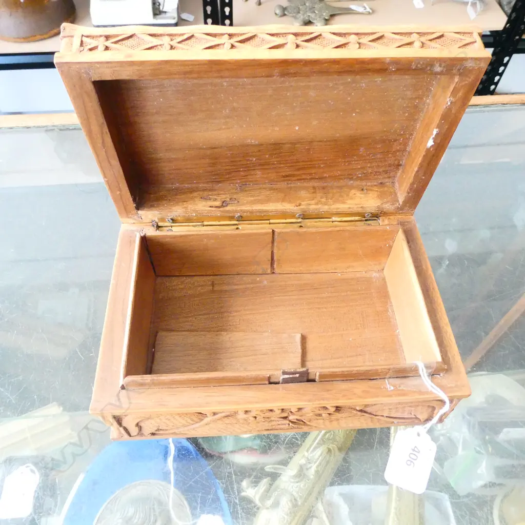 CARVED ORIENTAL WOODEN BOX 205 X 130 X 75MM Image 1++