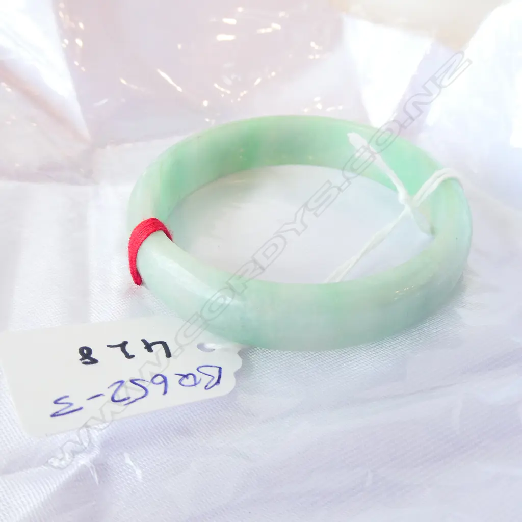 (428/22) JADEITE BANGLE PALE TONE  SOME CRACKS Image 1++