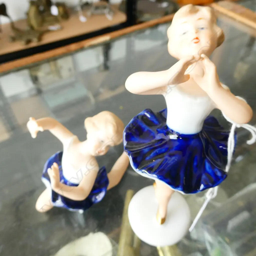 2 GERMAN GOEBAL BALERINA FIGURES H.150mm Image 1++