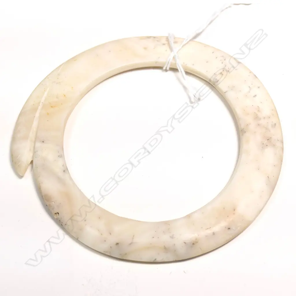 OLD SOLOMON IS. TRIDACNA SHELL BANGLE - DIA. 115MM W. 20MM Image 1++