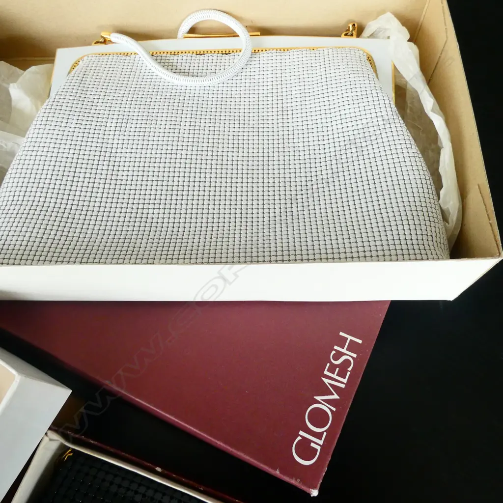 AS NEW OROTON + GLOMESH + OTHER BAGS EA BOXED Image 1++