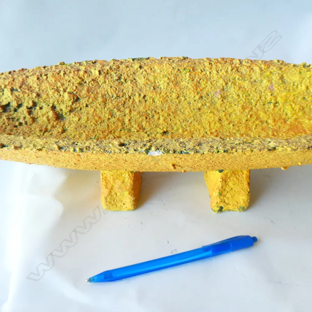 YELLOW CEMENT WAKA VASE L. 645MM ENDS REPAIRED Image 1++
