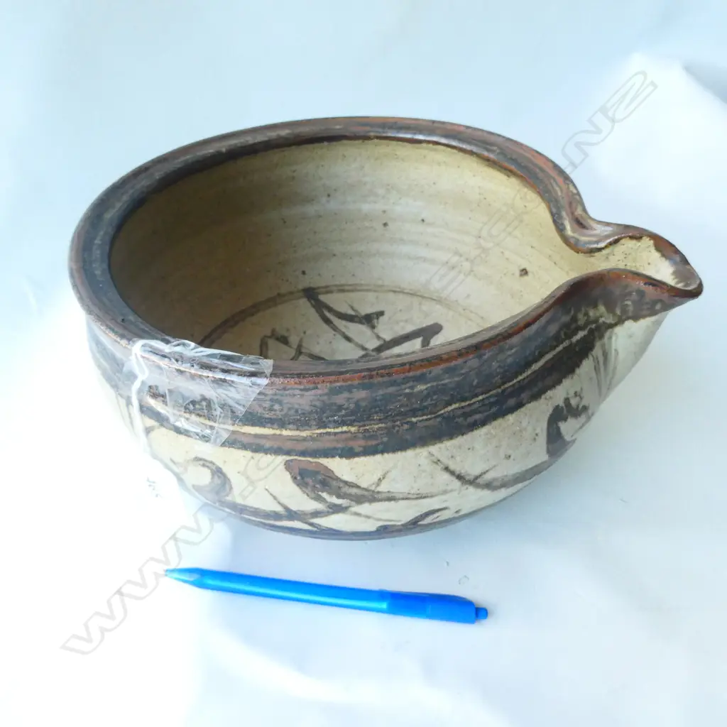 LARGE RAY ROGER’S BOWL IMPRESSED MARK D260MM X 280MM H135MM Image 1++