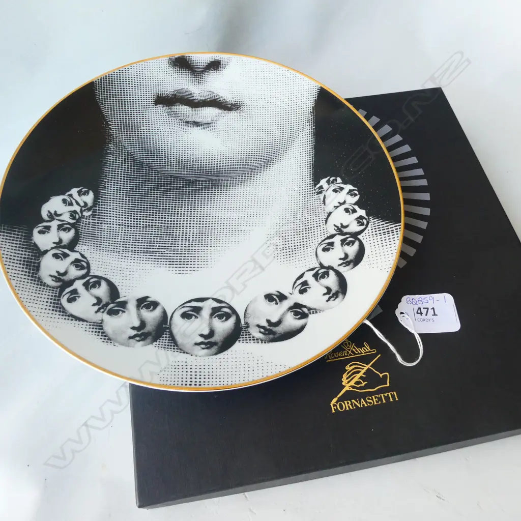 FORNASETTI PLATE IN BOX - FACE NECKLACE Image 1++