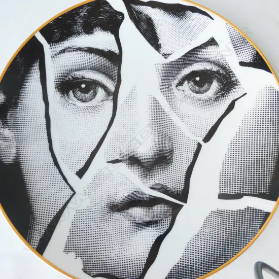 FORNASETTI PLATE IN BOX - BROKEN  FACE