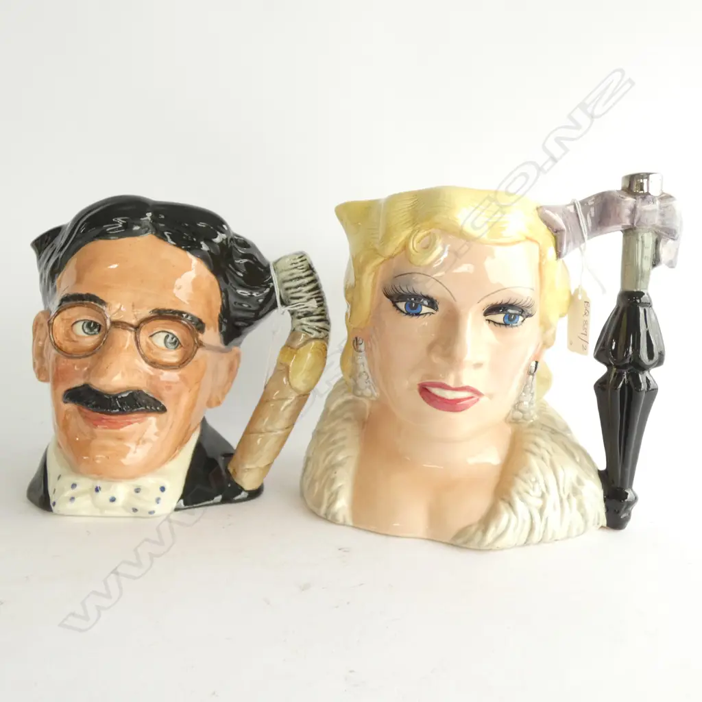 2 R/DOULTON CHARACTER JUGS MAE WEST & GROUCHO MARX H. 185MM Image 1++