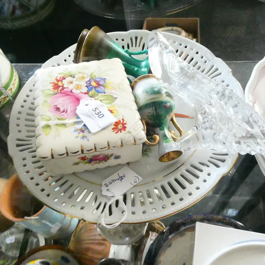 ASST BAYREUTH + WEDGWOOD & CO BOX. GLASS SHOE ETC... Image 1++