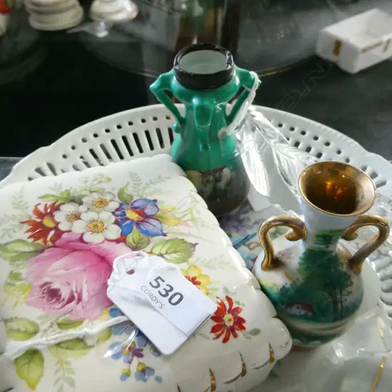ASST BAYREUTH + WEDGWOOD & CO BOX. GLASS SHOE ETC...