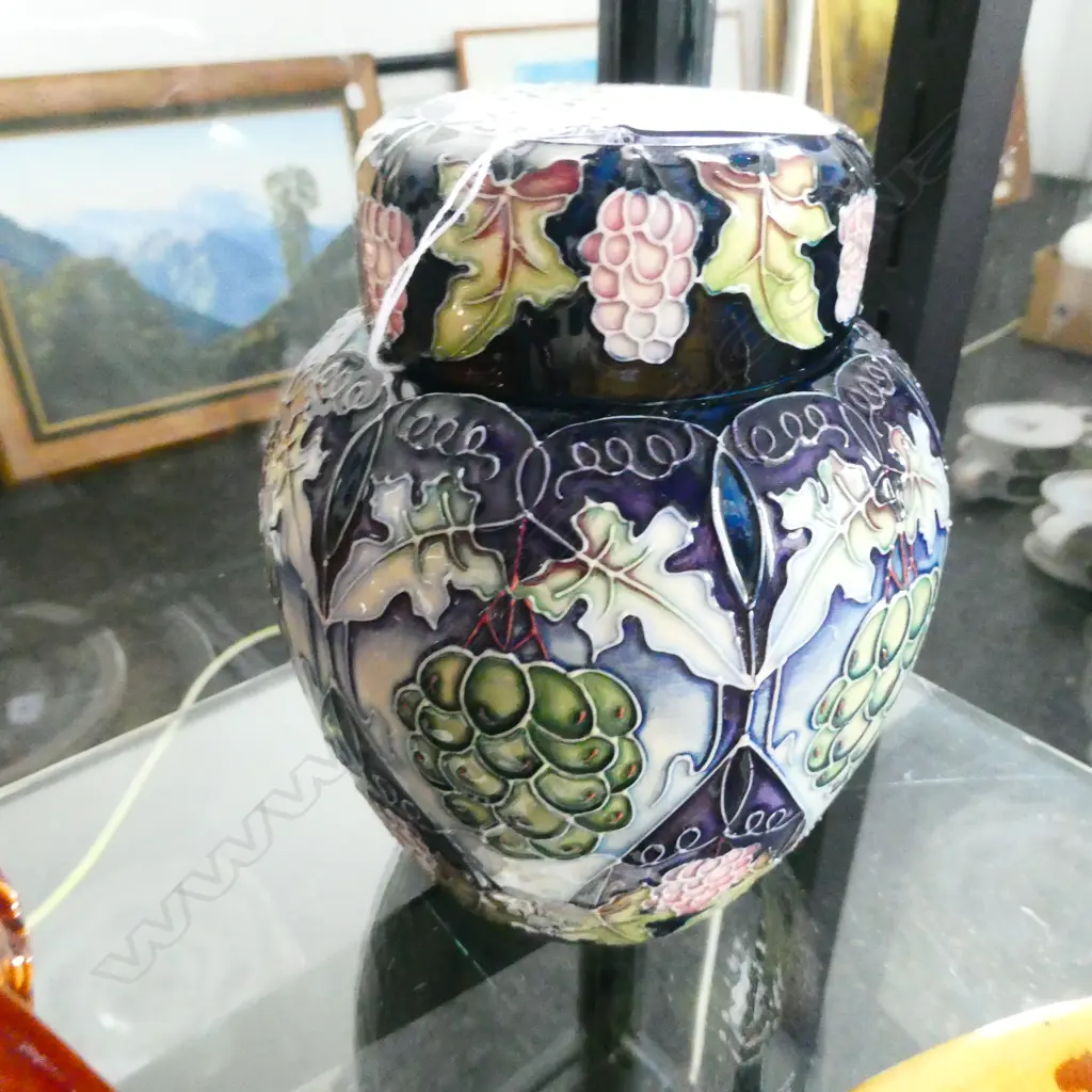 MOORCROFT GRAPE DESIGN GINGER JAR; 2003. H. 160MM Image 1++