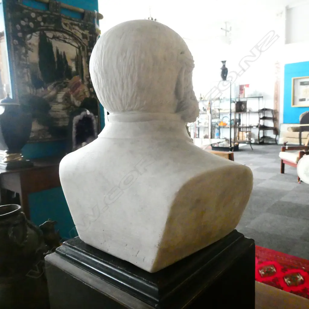 19thC GERMAN MARBLE BUST ON PLINTH H. 500MM Image 1++