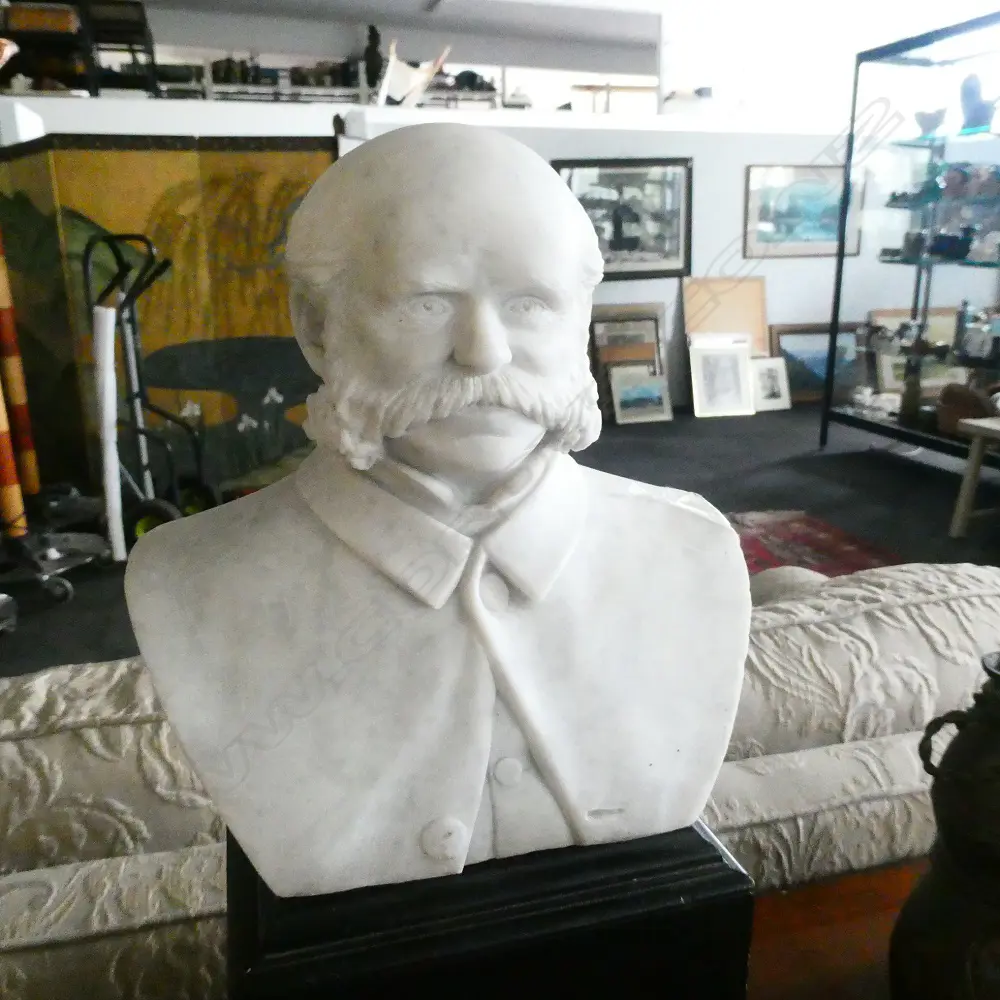 19thC GERMAN MARBLE BUST ON PLINTH H. 500MM Image 1++