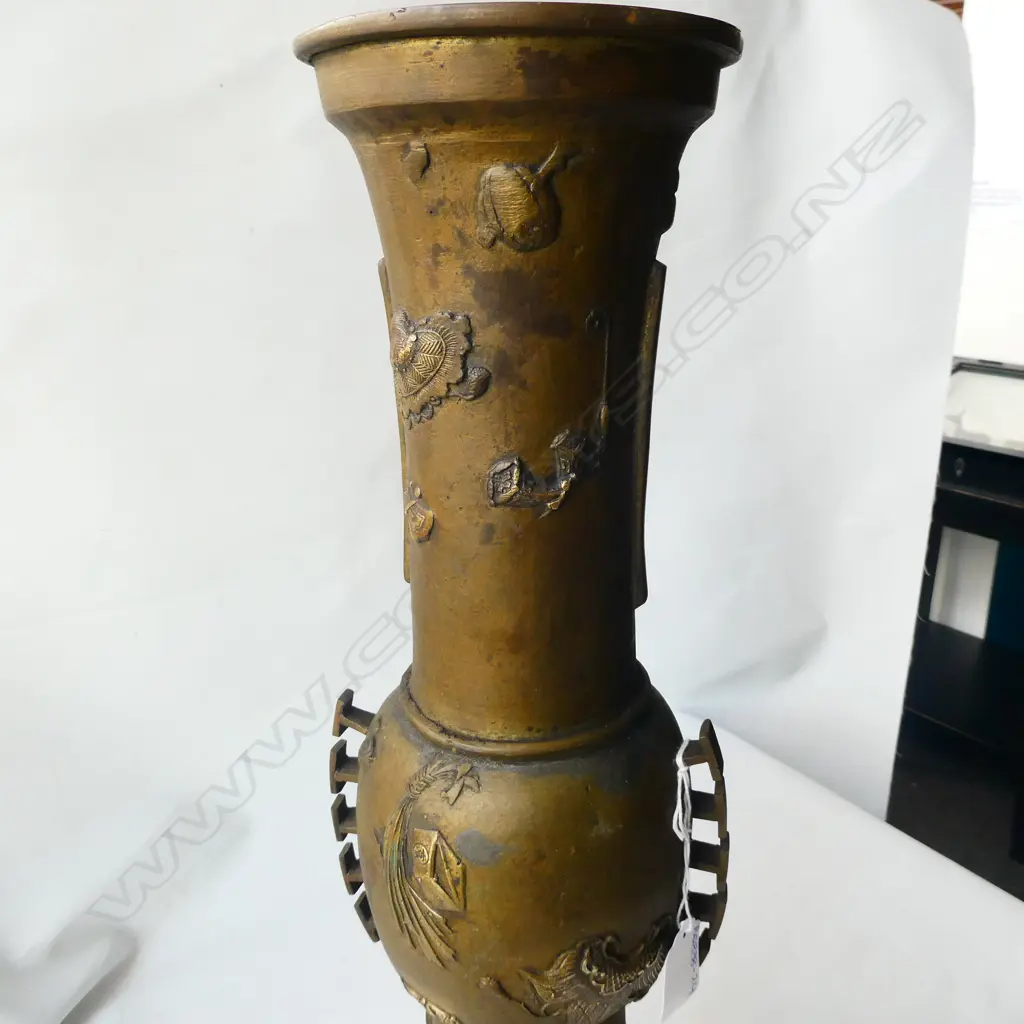 TALL DOUBLE ENDED ORIENTAL BRONZE VASE H. 500MM Image 1++
