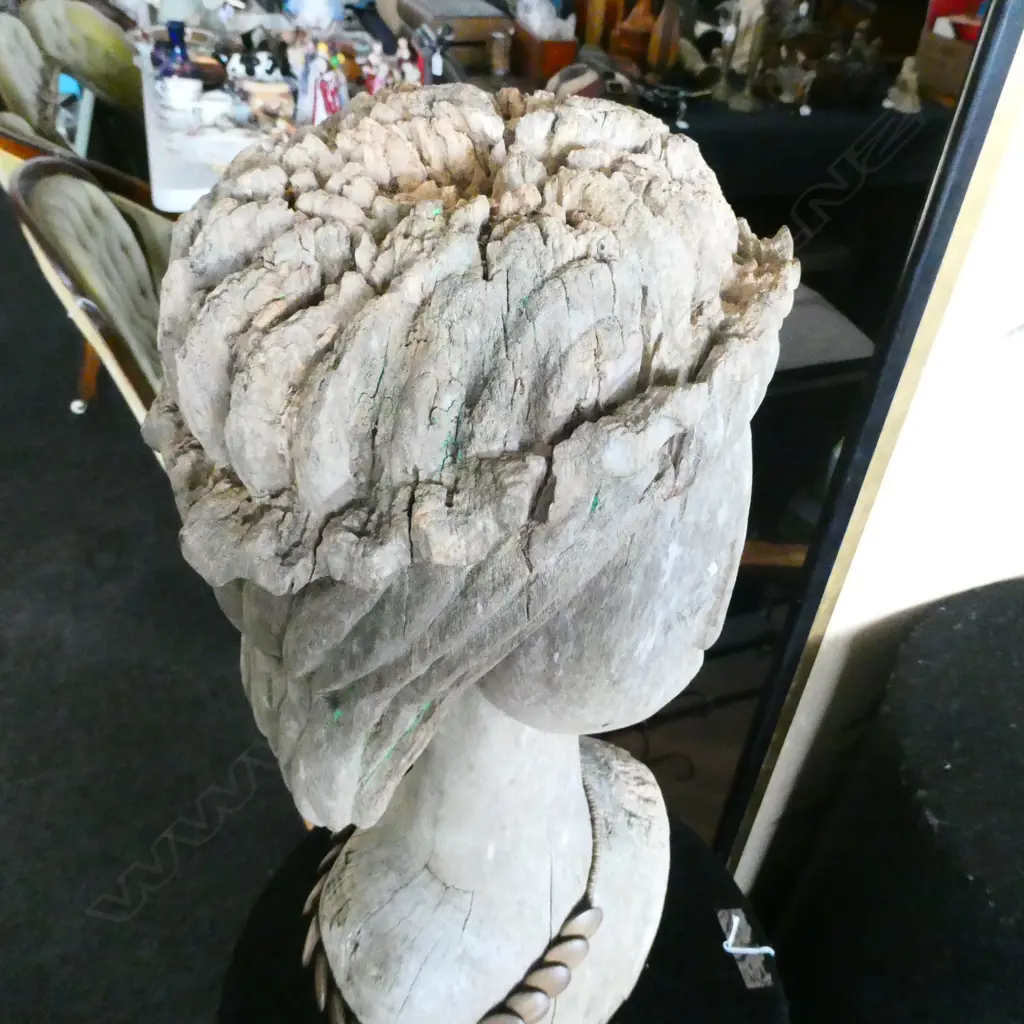 VINTAGE WOODEN CARVED WOMEN'S HEAD H.650mm Image 1++