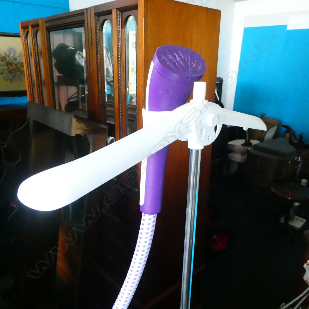 PHILIPS CLOTHES STEAMER Image 1++