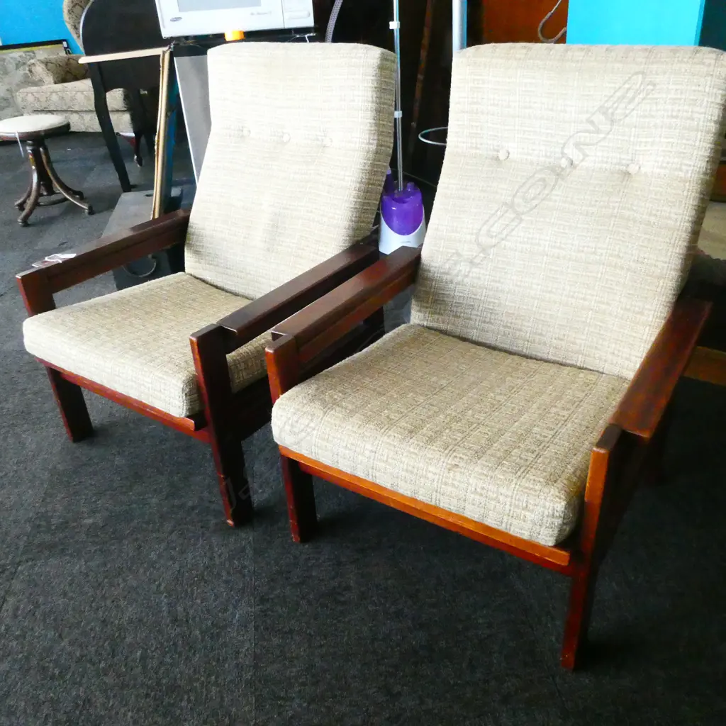 PR RETRO MORGAN CHAIRS Image 1++