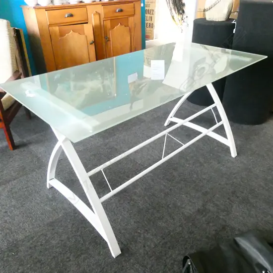 FROSTED GLASS WHITE PAINTED METAL DESK 700X1400 