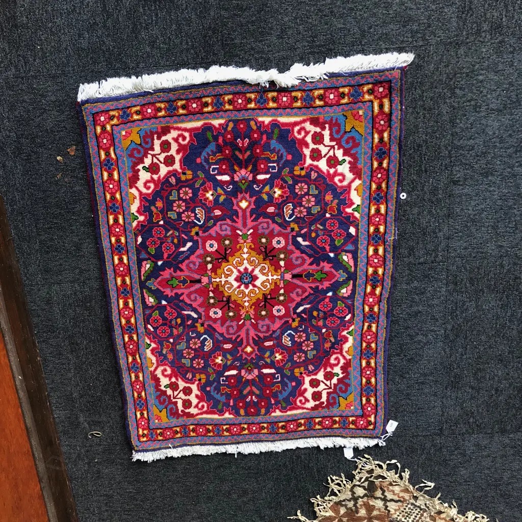 (259G) PERSIAN H/KNOTTED SAROUGH RUG 960 x 730 mm Image 1++