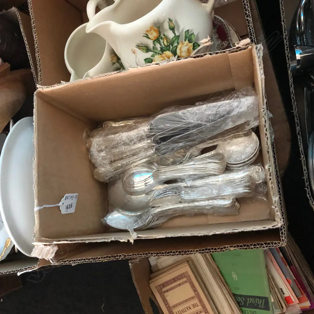BOX EPNS CUTLERY  Image 1++