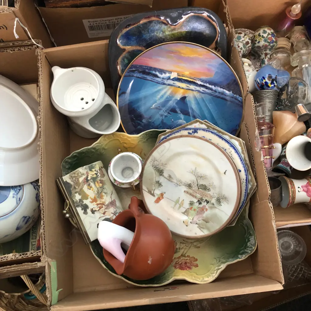 BOX LOT ASST. ORIENTAL CERAMICS ETC Image 1++