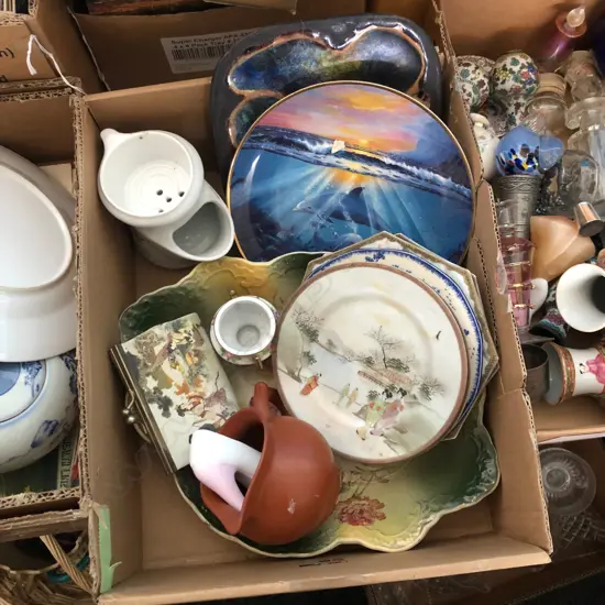 BOX LOT ASST. ORIENTAL CERAMICS ETC