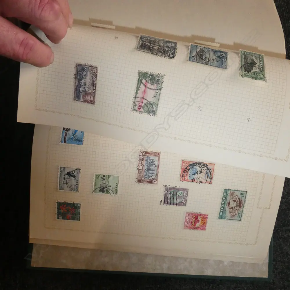 BOX STAMP ALBUMS  Image 1++