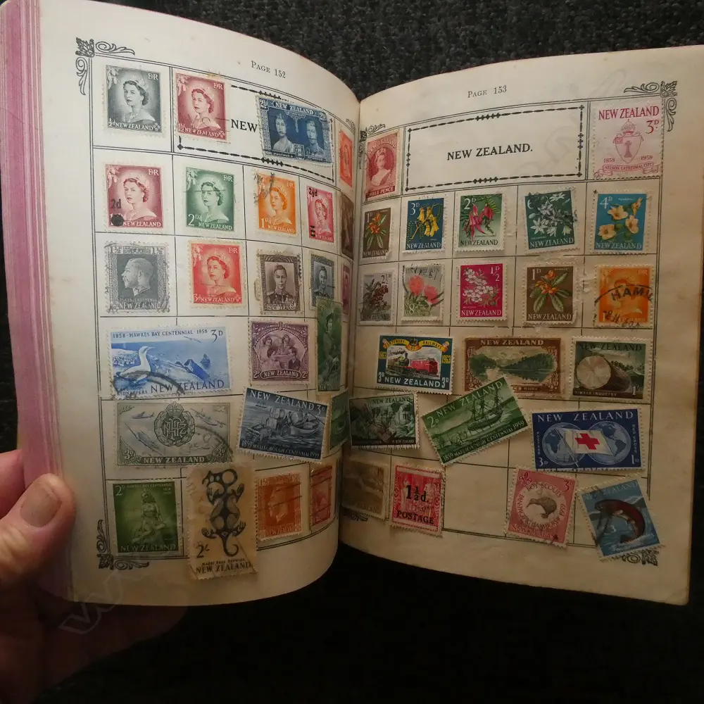 BOX STAMP ALBUMS  Image 1++