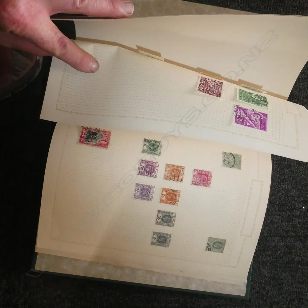 BOX STAMP ALBUMS  Image 1++