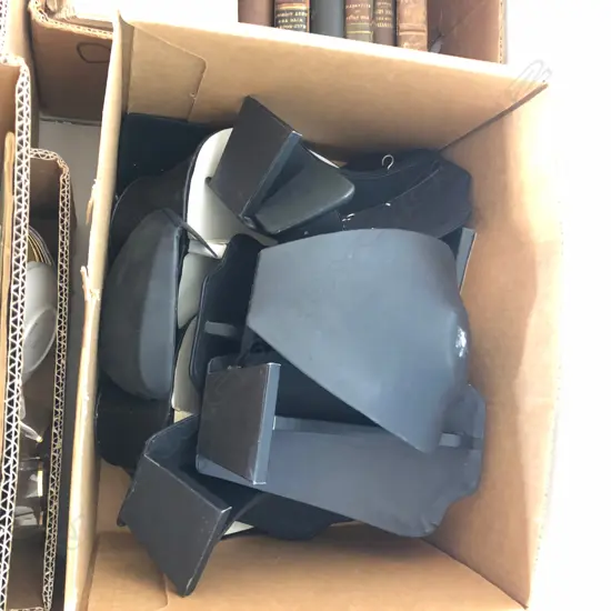 BOX LOT 10 NECKLACE STANDS 