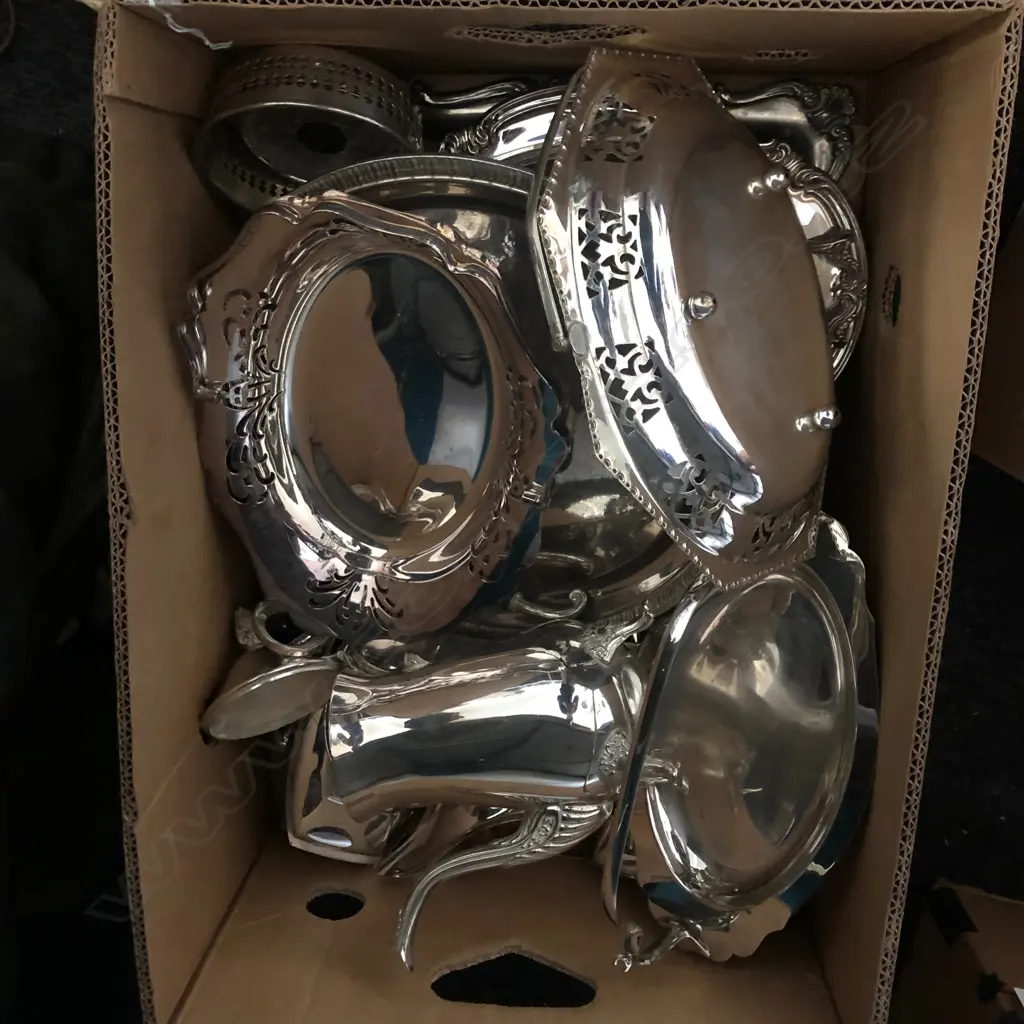 BOX EPNS TABLE ITEMS  Image 1++
