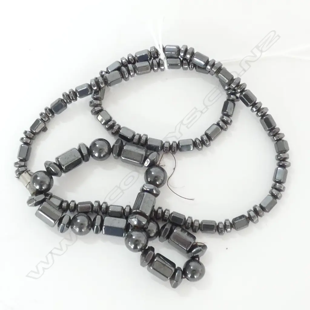HEMATITE BRACELET AND NECKLACE Image 1++