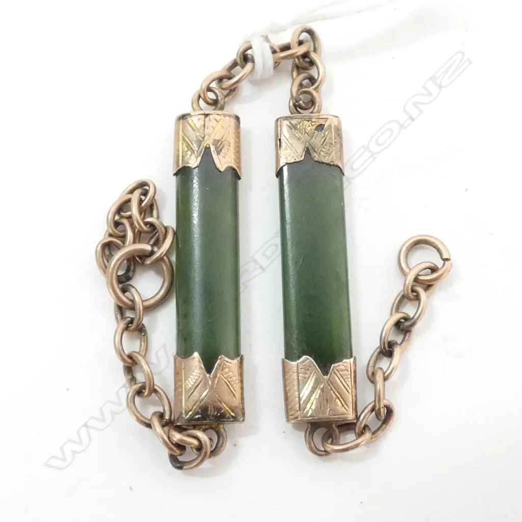 ANTIQUE, POUNAMU SET IN 9ct GOLD Image 1++