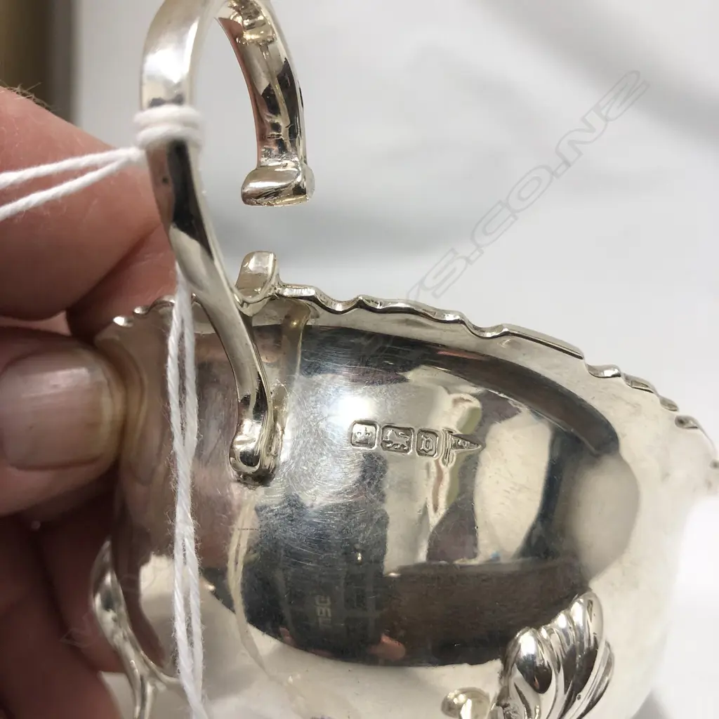 STG SILVER SAUCE BOAT SHEFFIELD 1913 99gms Image 1++