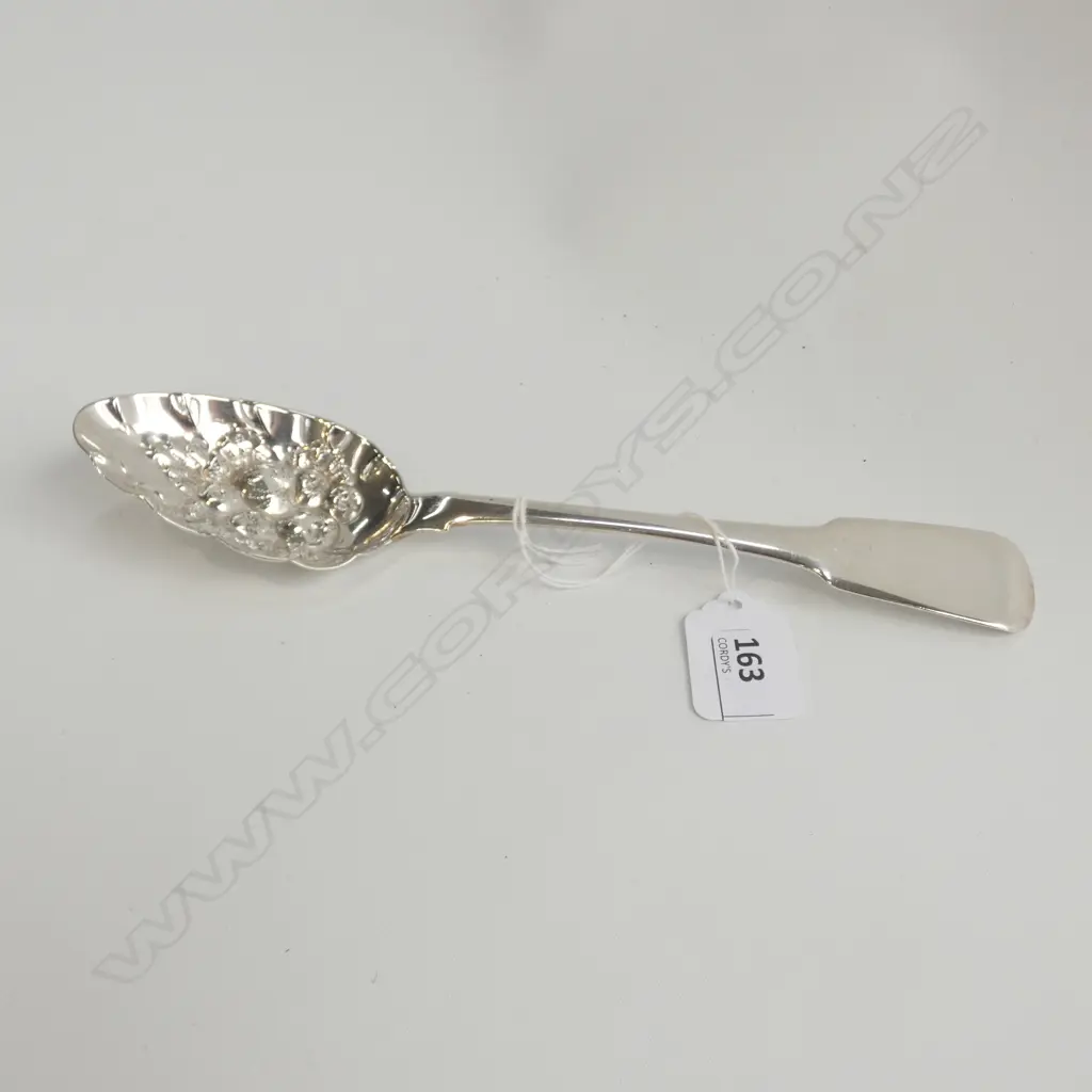 GEORGE III SILVER BERRY SPOON LONDON 1815 Image 1++
