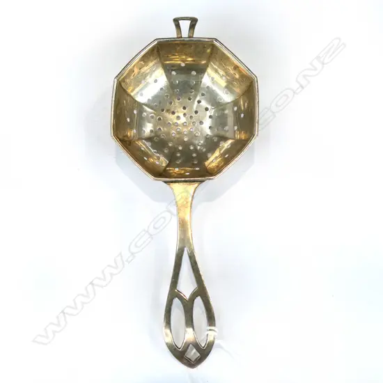 AMERICAN S/SILVER TEA STRAINER - MARKED 'STERLING' - 15GMS