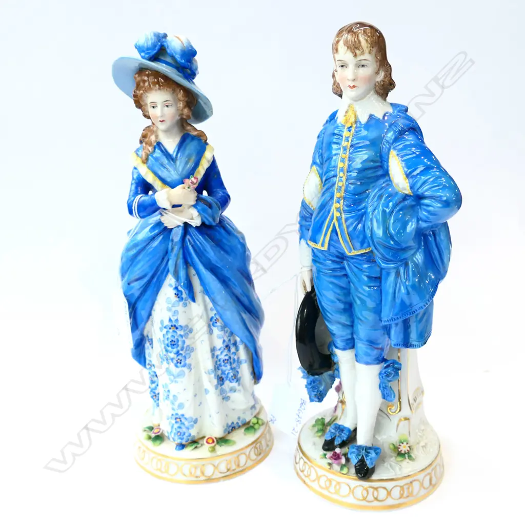 PR FIGURINES; BLUE BOY & GIRL - NO MARKINGS ON THE BASE - H. 260MM Image 1++