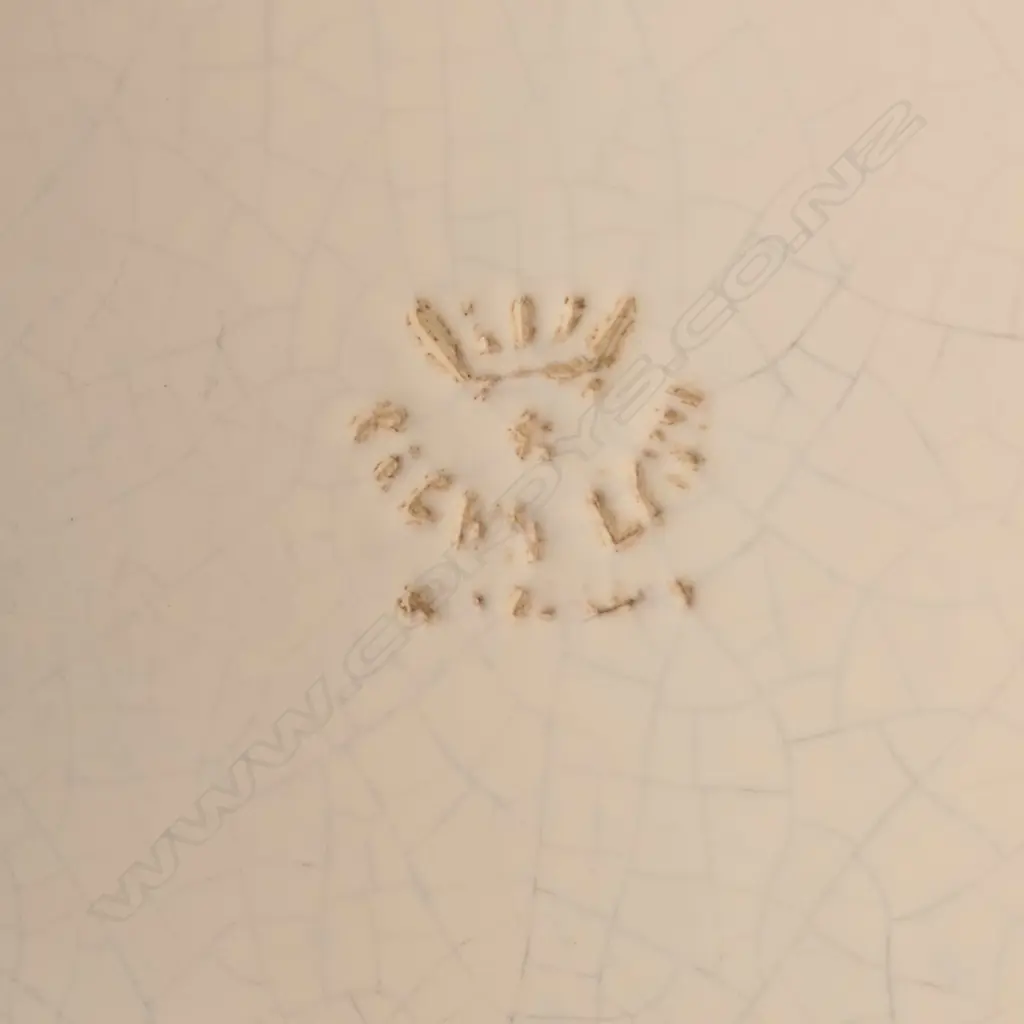 LG CROWN LYNN SWAN, SOME CRAZING, L.310MM Image 1++