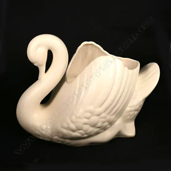 LG CROWN LYNN SWAN, SOME CRAZING, L.310MM