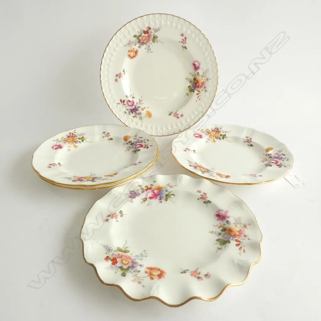 FIVE ASST. ROYAL CROWN DERBY / DERBY POSIES PLATES. LARGEST DIA. 235MM Image 1++