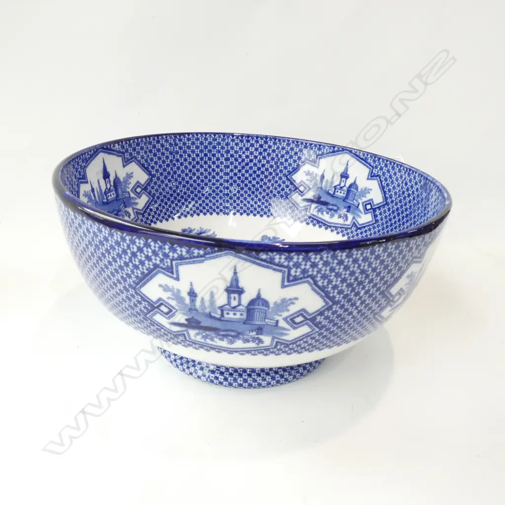 LARGE B/W TRANSFERWARE BOWL 260MM DIA Image 1++