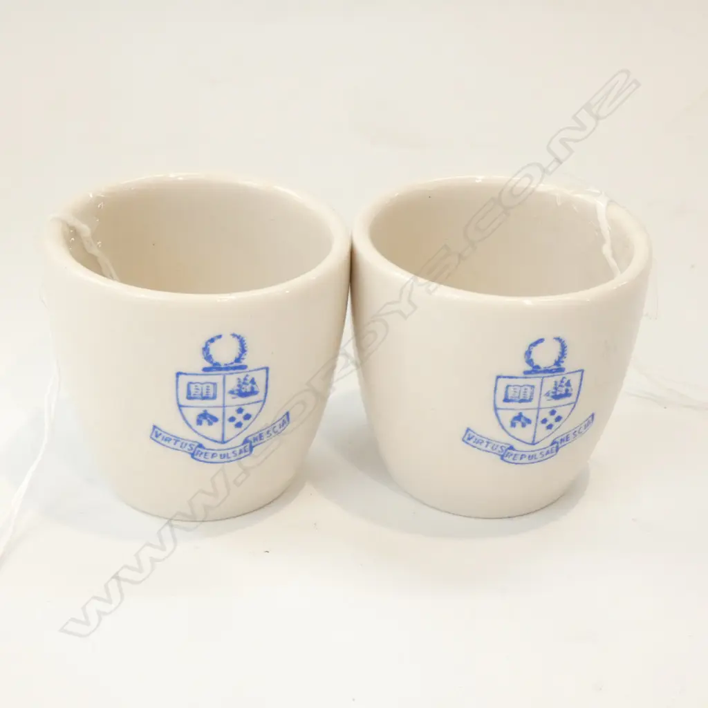 PR CROWN LYNN GISBORNE BOYS HIGH SCHOOL EGG CUPS  Image 1++
