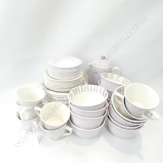 PORTMEIRION 'DAWN' DINNER SERVICE - 54 pce