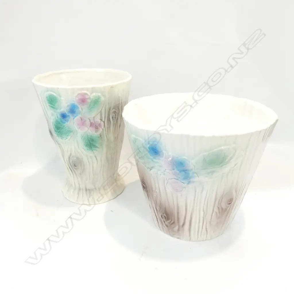 2 ROYAL OAK POTTERY JARDINIERES H. 215MM Image 1++