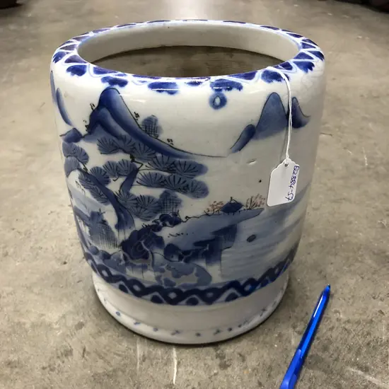 JAPANESE IMARI HIBACHI 