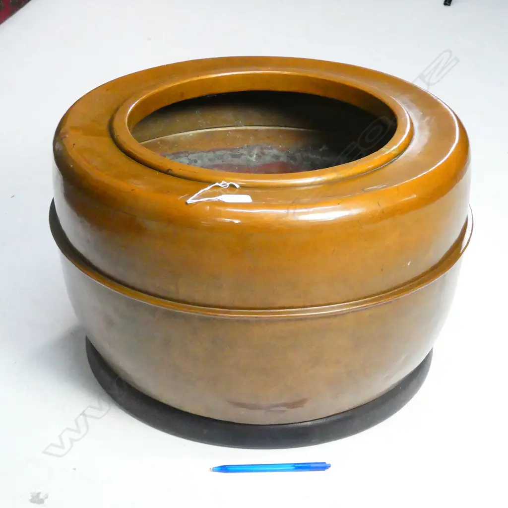 JAPANESE LGE COPPER HIBACHI EARLY 1900S WOODEN BASE Image 1++
