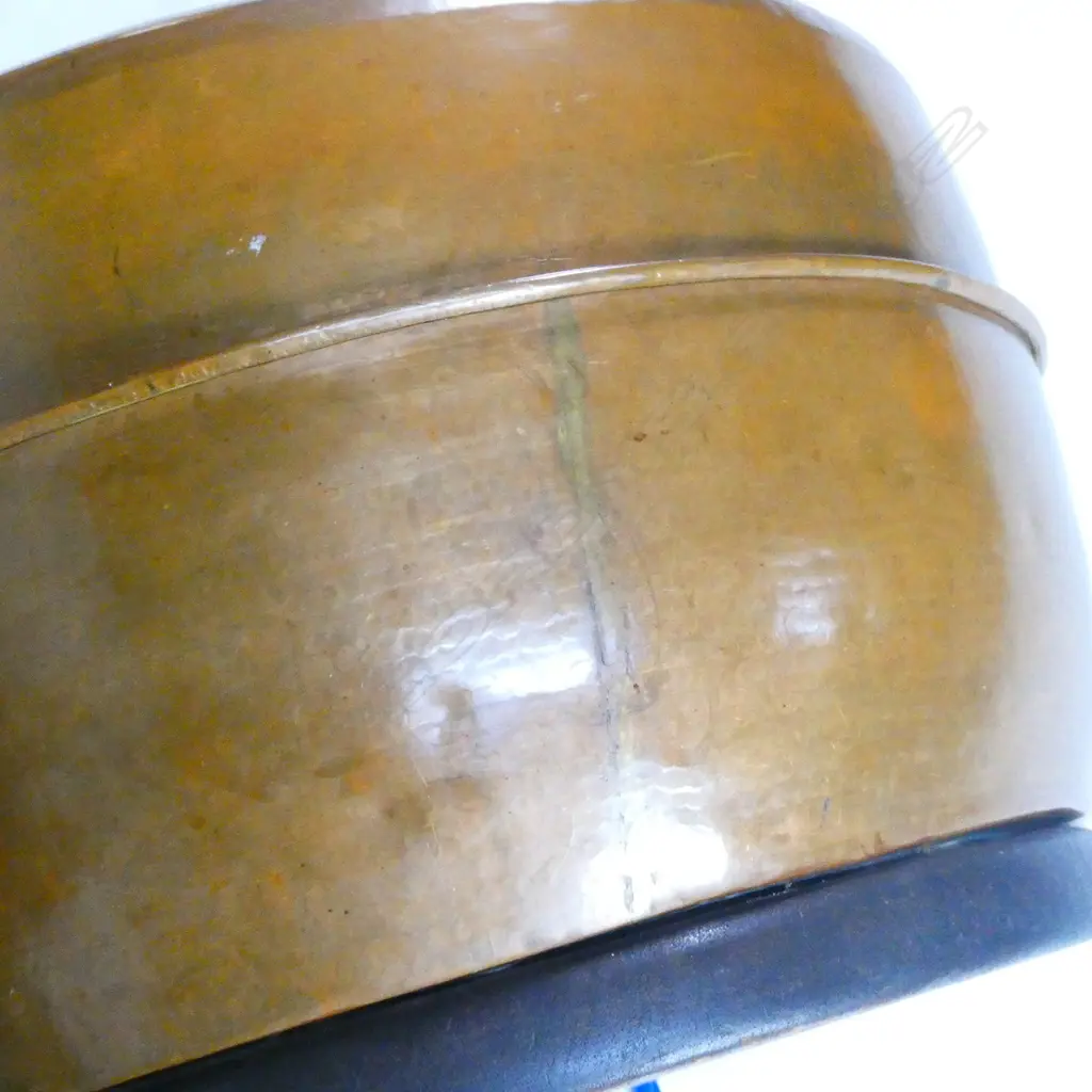 JAPANESE LGE COPPER HIBACHI EARLY 1900S WOODEN BASE Image 1++