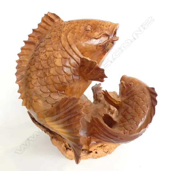 PR LG CARVED BURR WOOD CARP H. 400. SOME CHIPPING