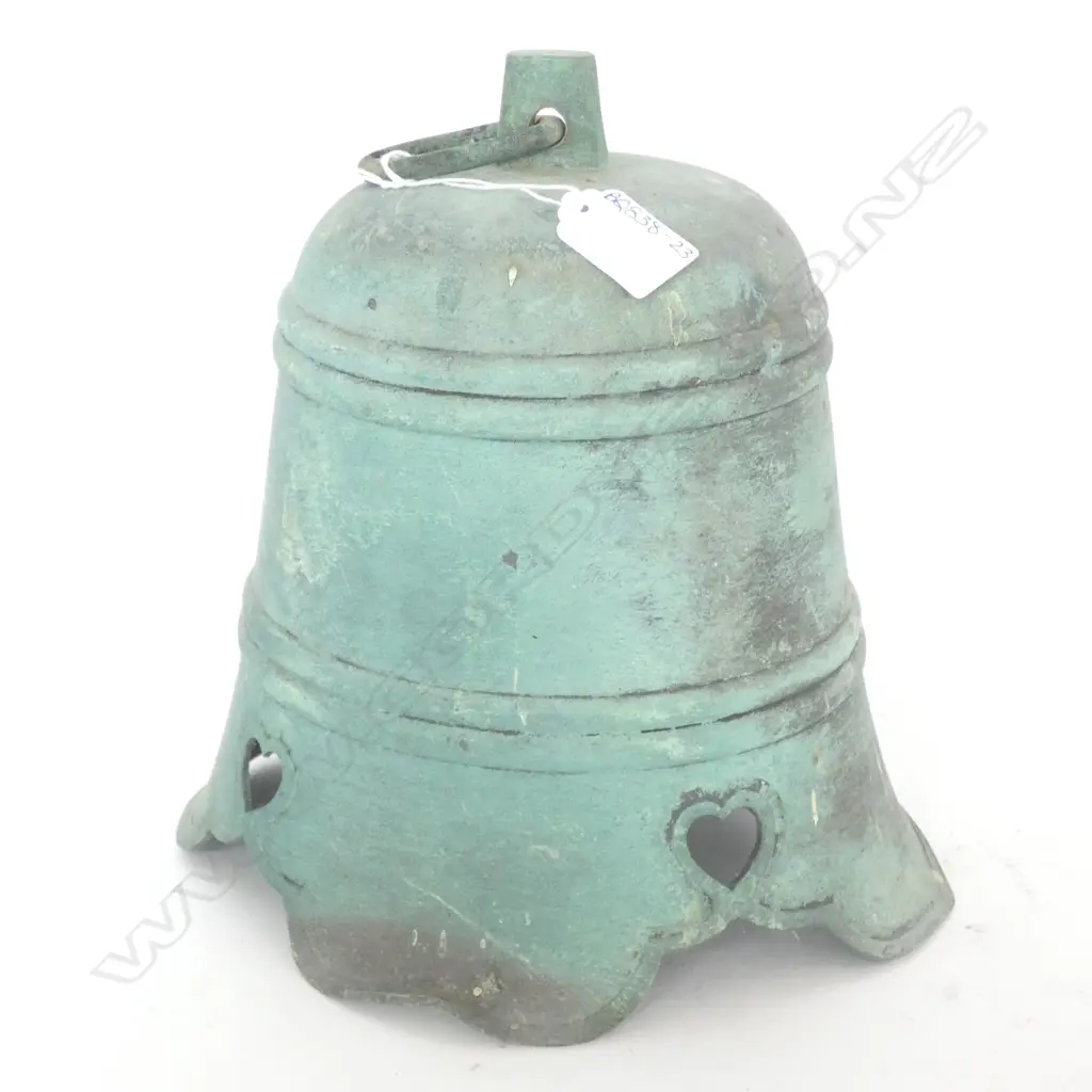 LG BRONZE ORIENTAL BELL (NO DINGER) HAS GREEN PATINA H. 330 DIA. 230MM Image 1++