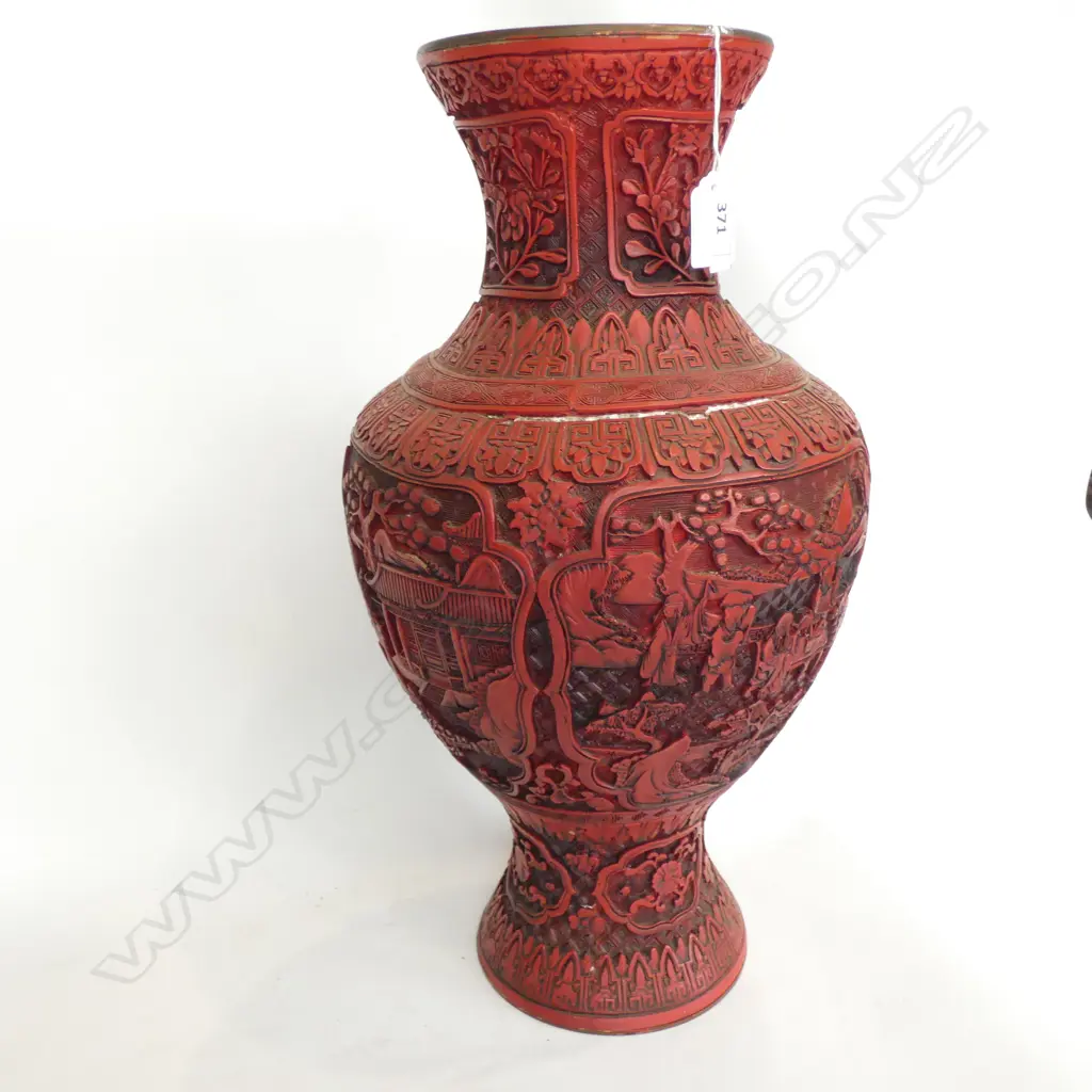 LGE ORIENTAL CINIBAR TYPE (PLASTIC?) TALL VASE Image 1++