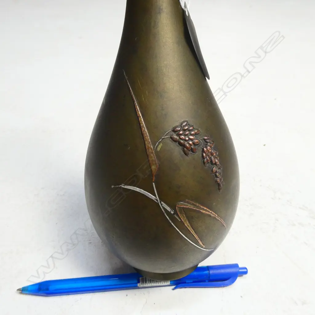BRONZE VASE COPPER AND SILVER INLAY Image 1++